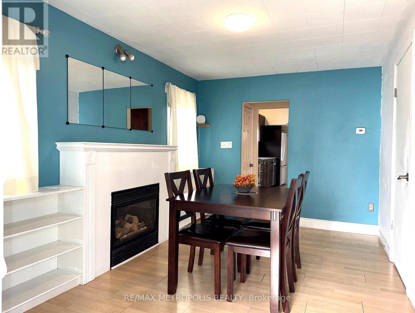 159 York Street, St. Catharines, Ontario  L2R 6E9 - Photo 8 - X12954088