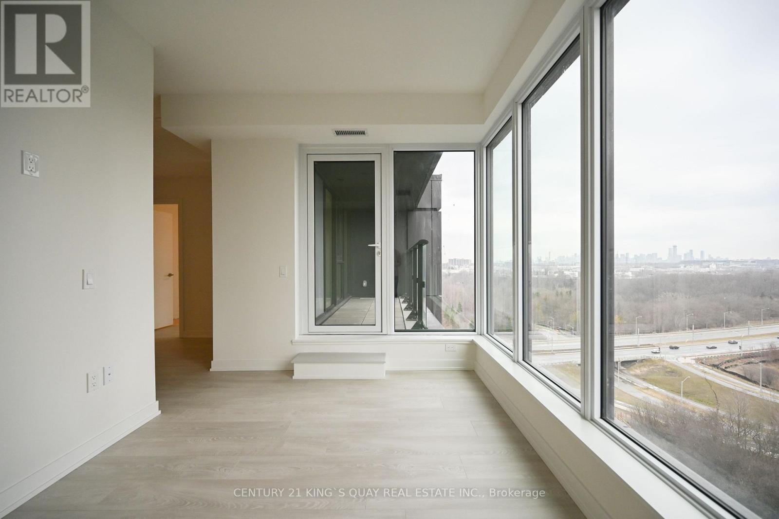 901 - 5 Quarrington Lane, Toronto, Ontario  M3C 0S5 - Photo 4 - C12953586