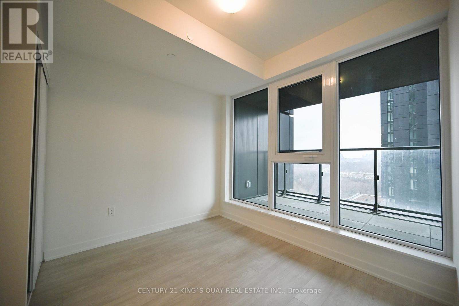 901 - 5 Quarrington Lane, Toronto, Ontario  M3C 0S5 - Photo 2 - C12953586