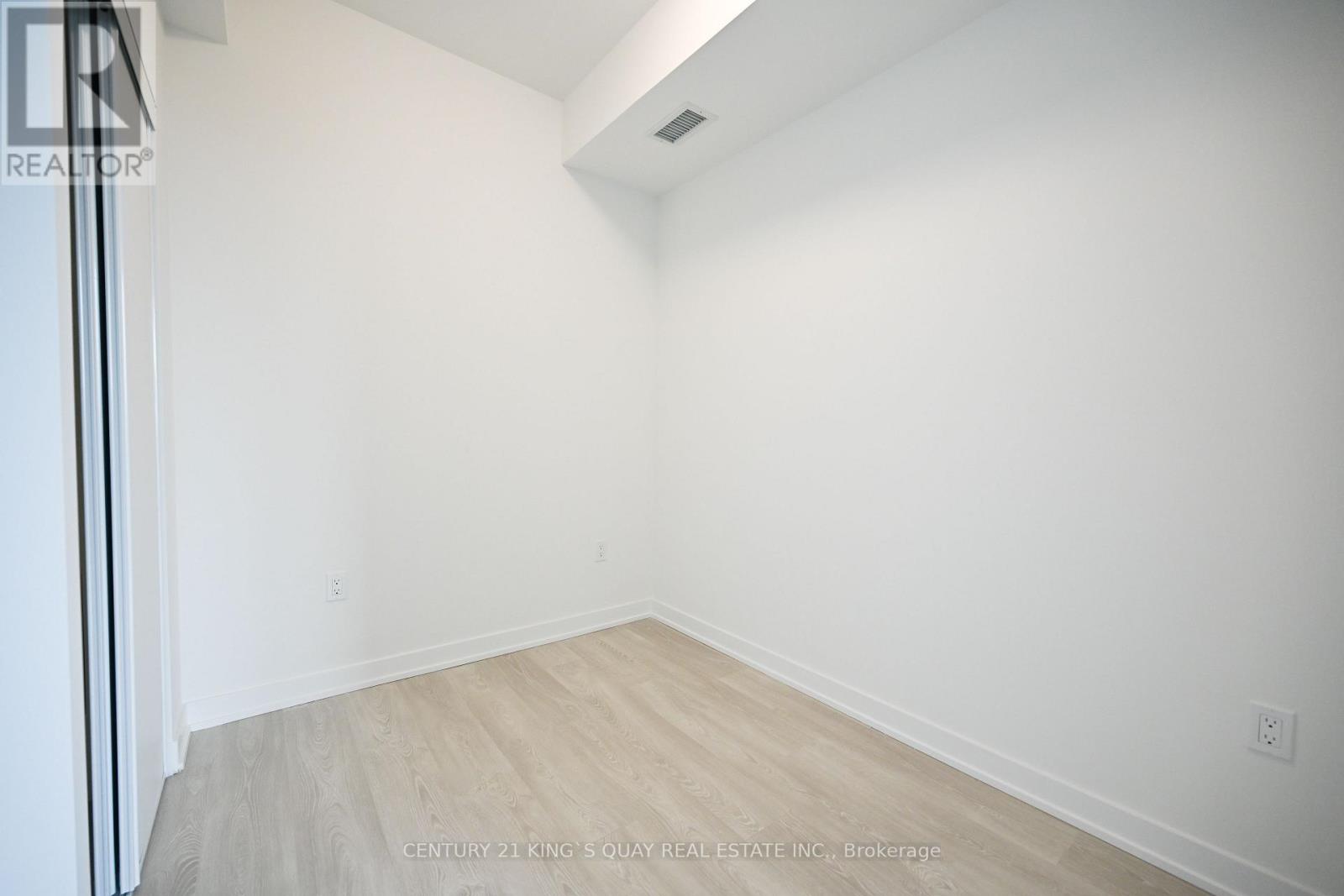 901 - 5 Quarrington Lane, Toronto, Ontario  M3C 0S5 - Photo 6 - C12953586