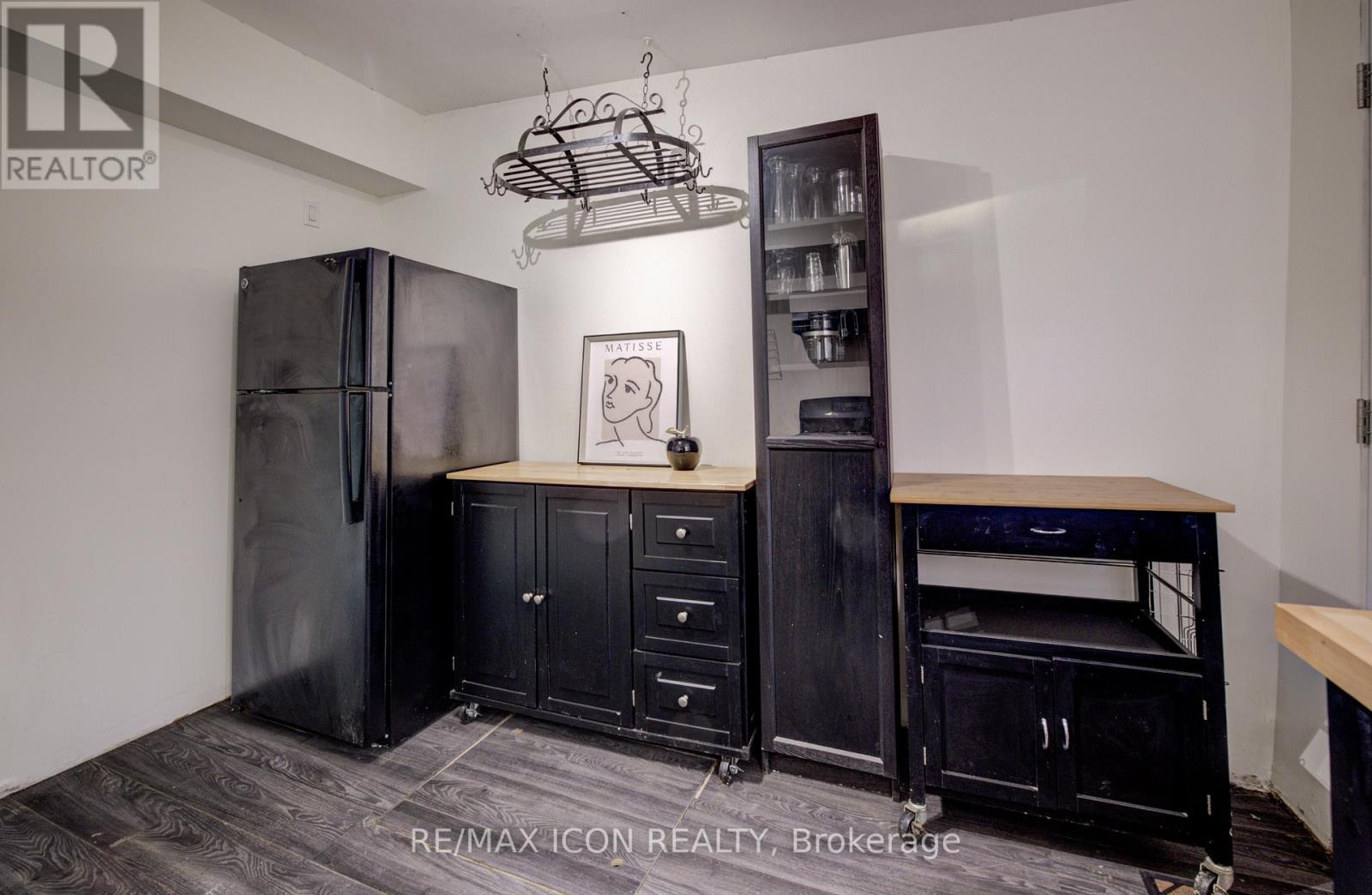 898 Eastern Avenue, Toronto, Ontario  M4L 1A4 - Photo 10 - E12947794