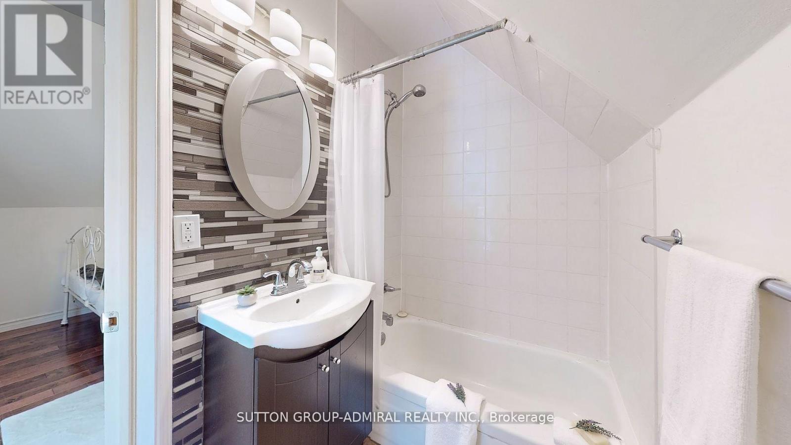 117 Bellhaven Road, Toronto, Ontario  M4L 3J9 - Photo 33 - E12950998