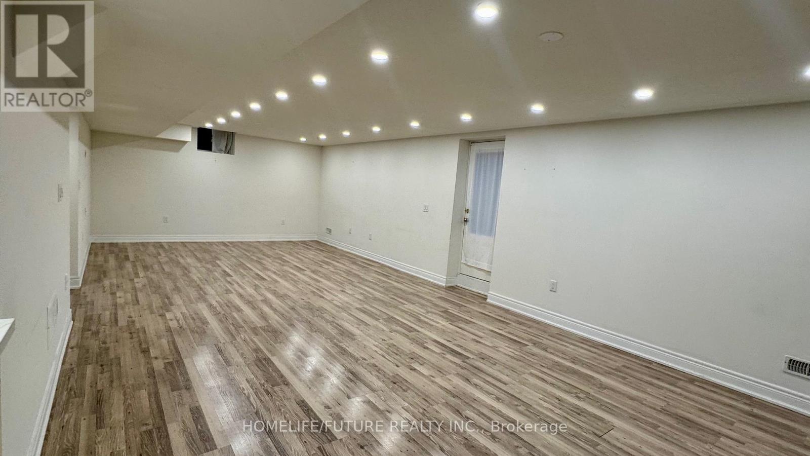 Bsmt - 2642 Sapphire Drive, Pickering, Ontario  L1X 0H3 - Photo 4 - E12954050