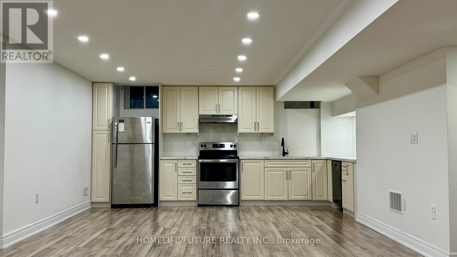 Bsmt - 2642 Sapphire Drive, Pickering, Ontario  L1X 0H3 - Photo 2 - E12954050