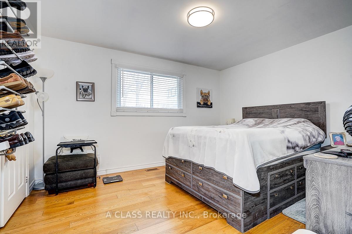 298 Annshiela Drive, Georgina, Ontario  L4P 3A5 - Photo 24 - N12938836