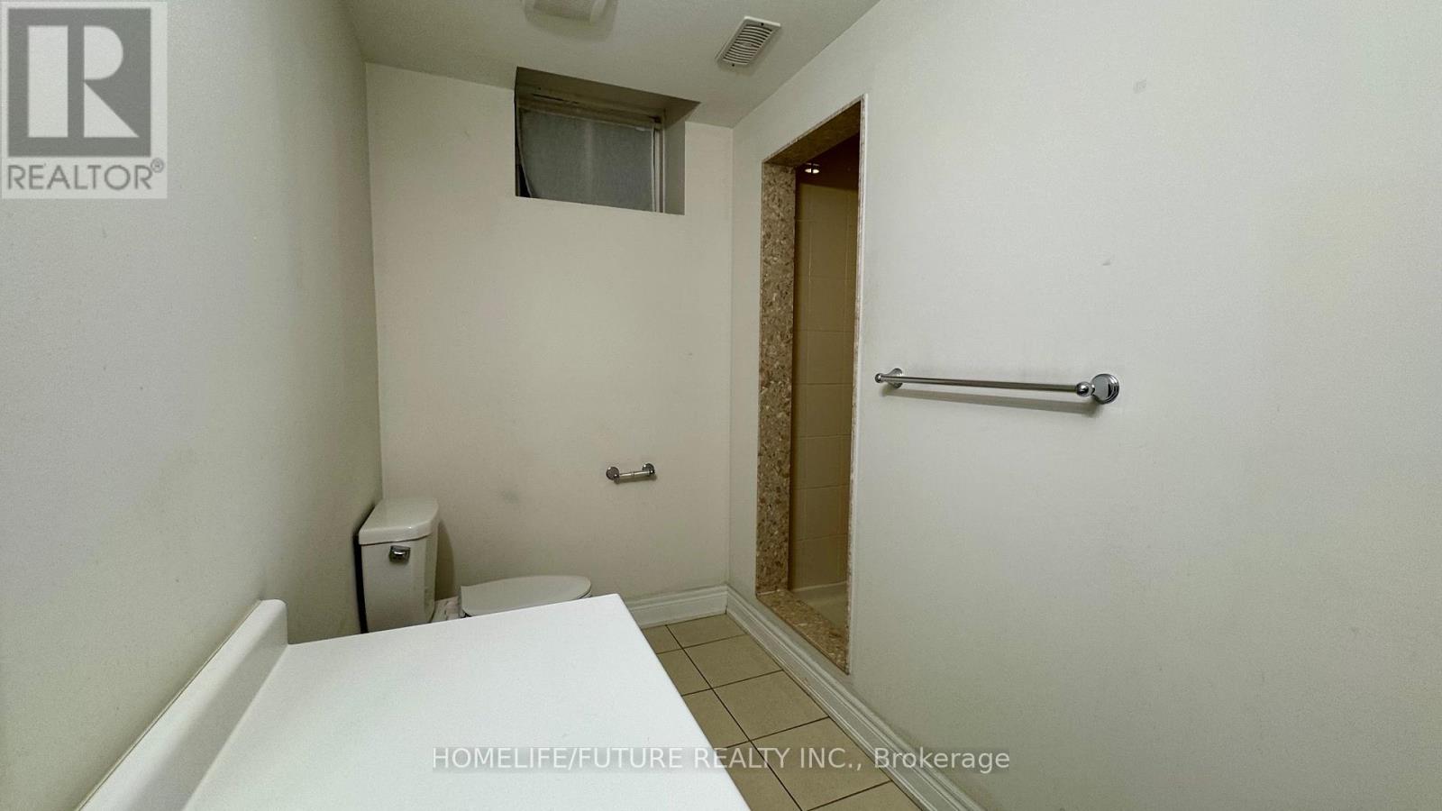 Bsmt - 2642 Sapphire Drive, Pickering, Ontario  L1X 0H3 - Photo 11 - E12954050