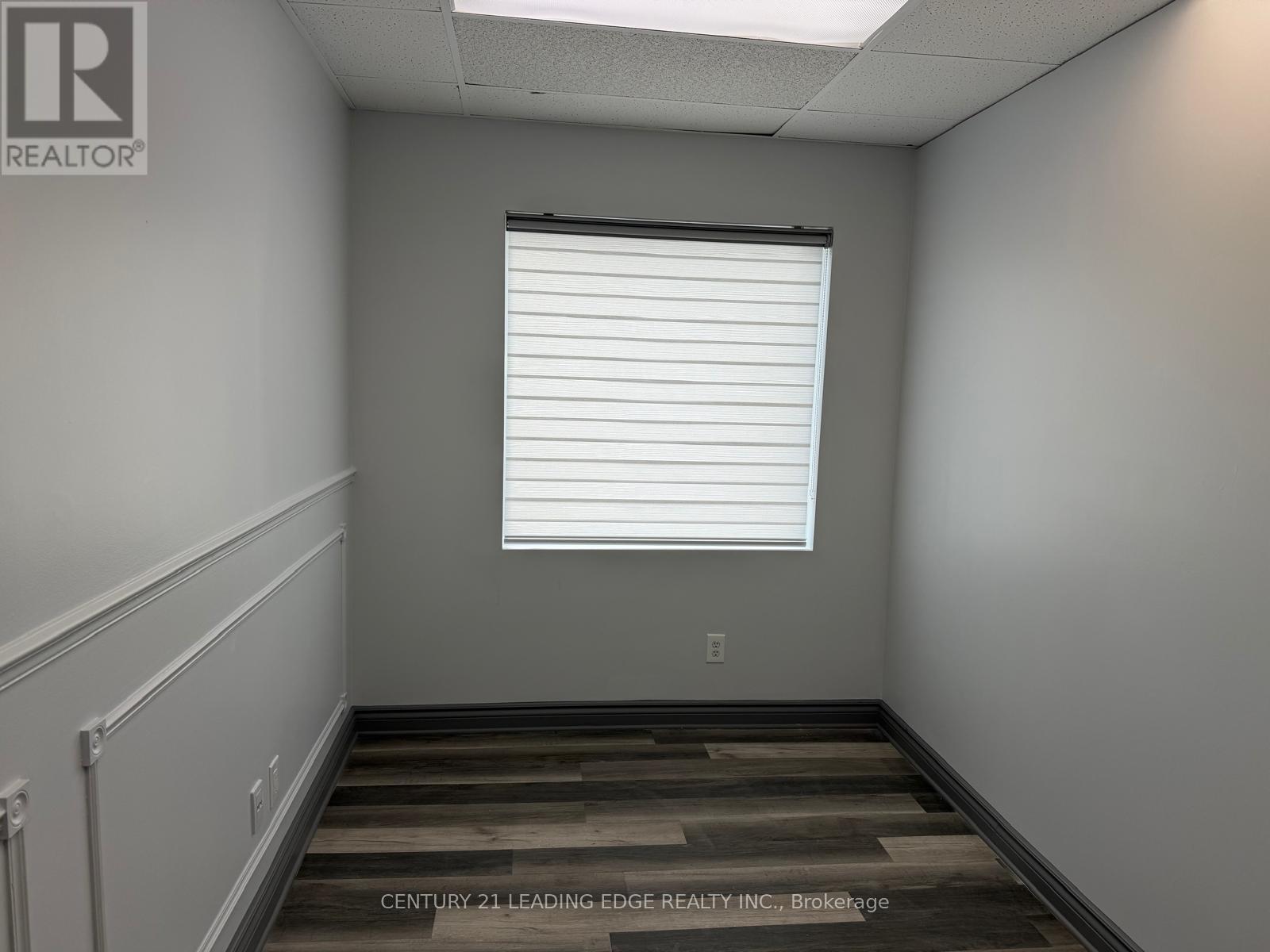 15 - 167 Applewood Crescent, Vaughan, Ontario  L4K 4K7 - Photo 4 - N12892524