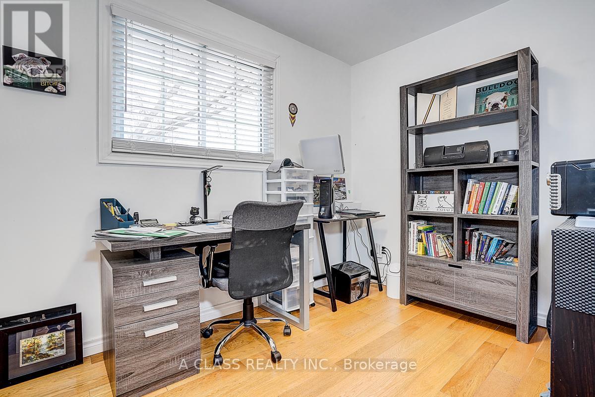 298 Annshiela Drive, Georgina, Ontario  L4P 3A5 - Photo 25 - N12938836