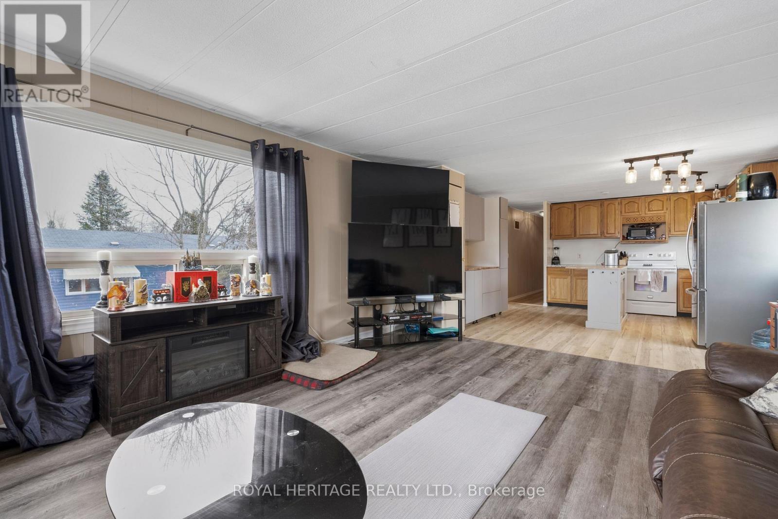 16 Fenelon Way, Kawartha Lakes, Ontario  K9V 4R1 - Photo 13 - X12952358