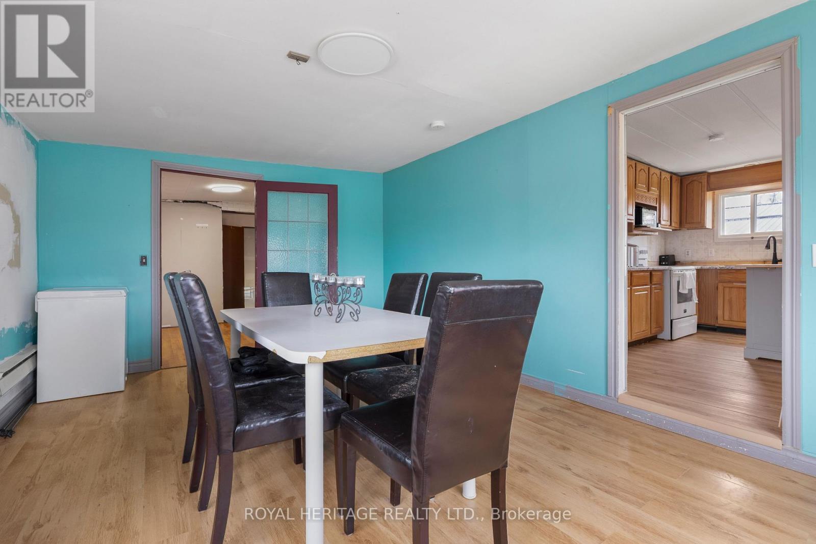 16 Fenelon Way, Kawartha Lakes, Ontario  K9V 4R1 - Photo 16 - X12952358