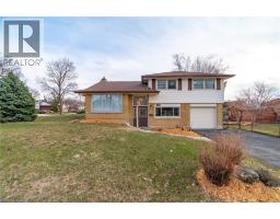 135 BURBANK Road, Kitchener, Ontario