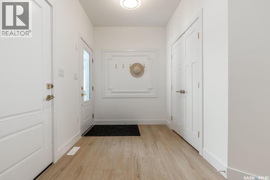 307 Sharma Crescent, Saskatoon, Saskatchewan  S7W 1J1 - Photo 4 - SK031951