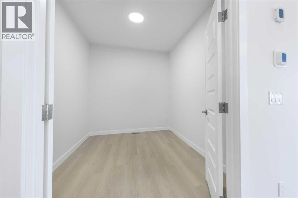 122 Sandpiper Bend, Chestermere, Alberta  T1X 2S8 - Photo 13 - A2292925