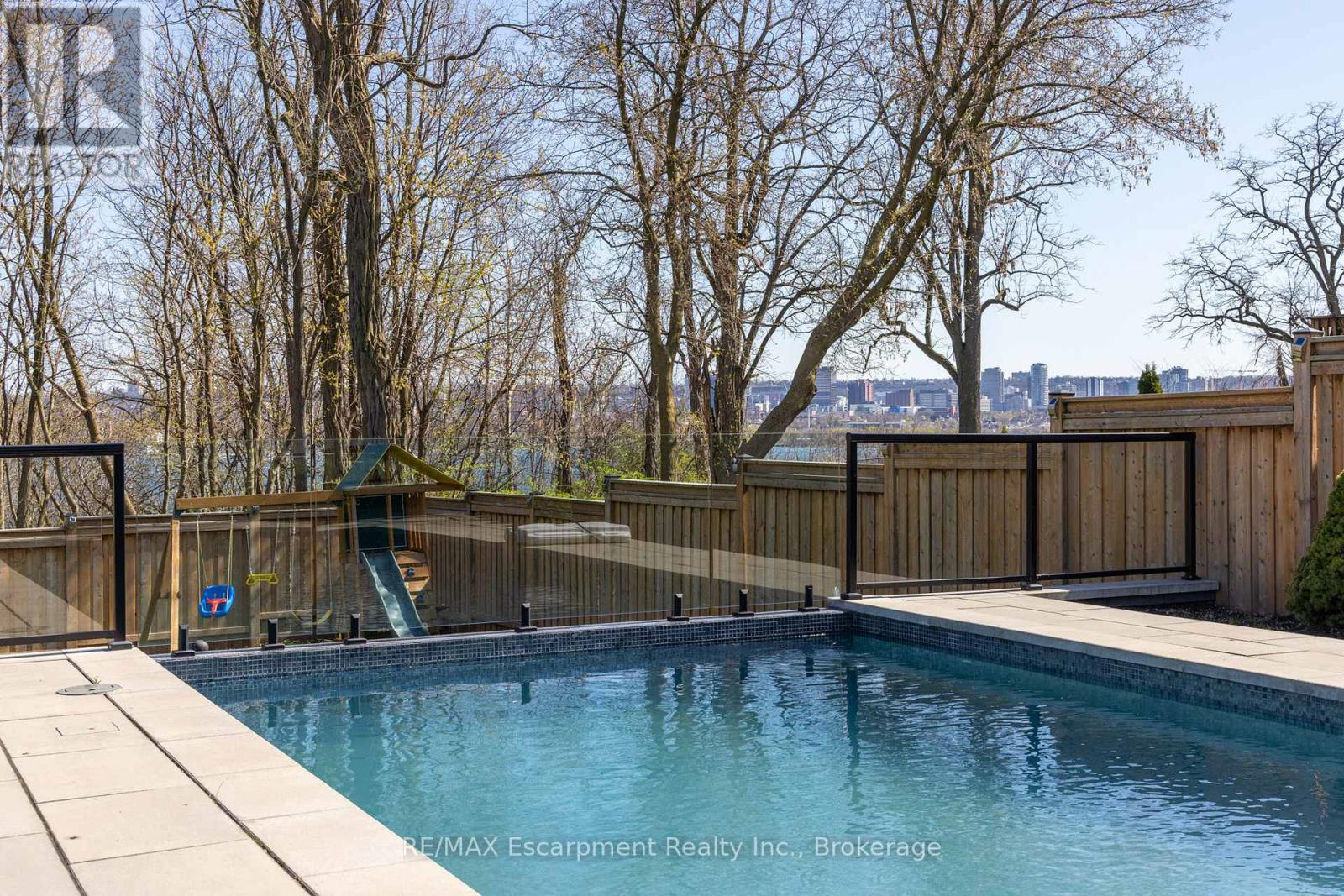 676 Bayshore Boulevard, Burlington, Ontario  L7T 1T2 - Photo 30 - W12954402