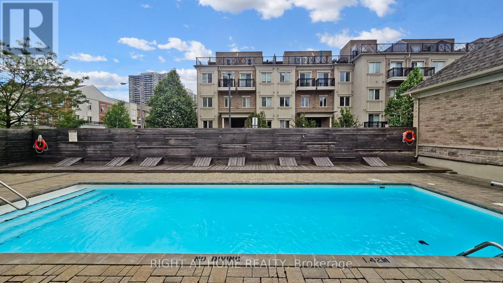 258 - 19 CONEFLOWER CRESCENT, Toronto, Ontario