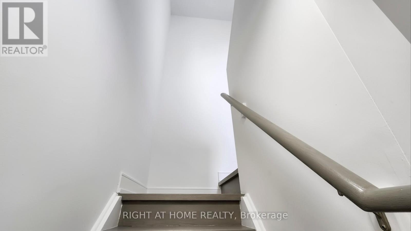 258 - 19 Coneflower Crescent, Toronto, Ontario  M2R 0A5 - Photo 33 - C12954428