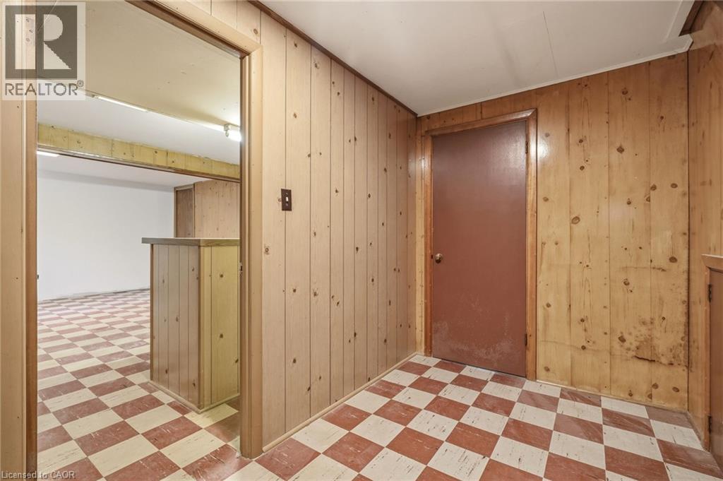 890 Falcon Boulevard, Burlington, Ontario  L7T 3B7 - Photo 32 - 40817409