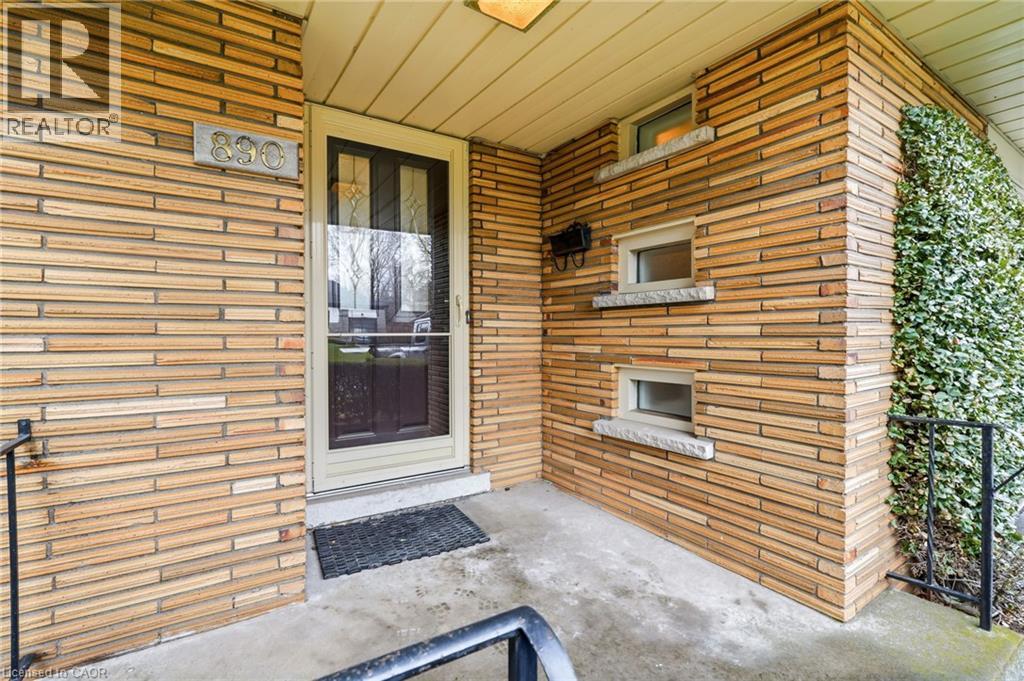 890 Falcon Boulevard, Burlington, Ontario  L7T 3B7 - Photo 9 - 40817409