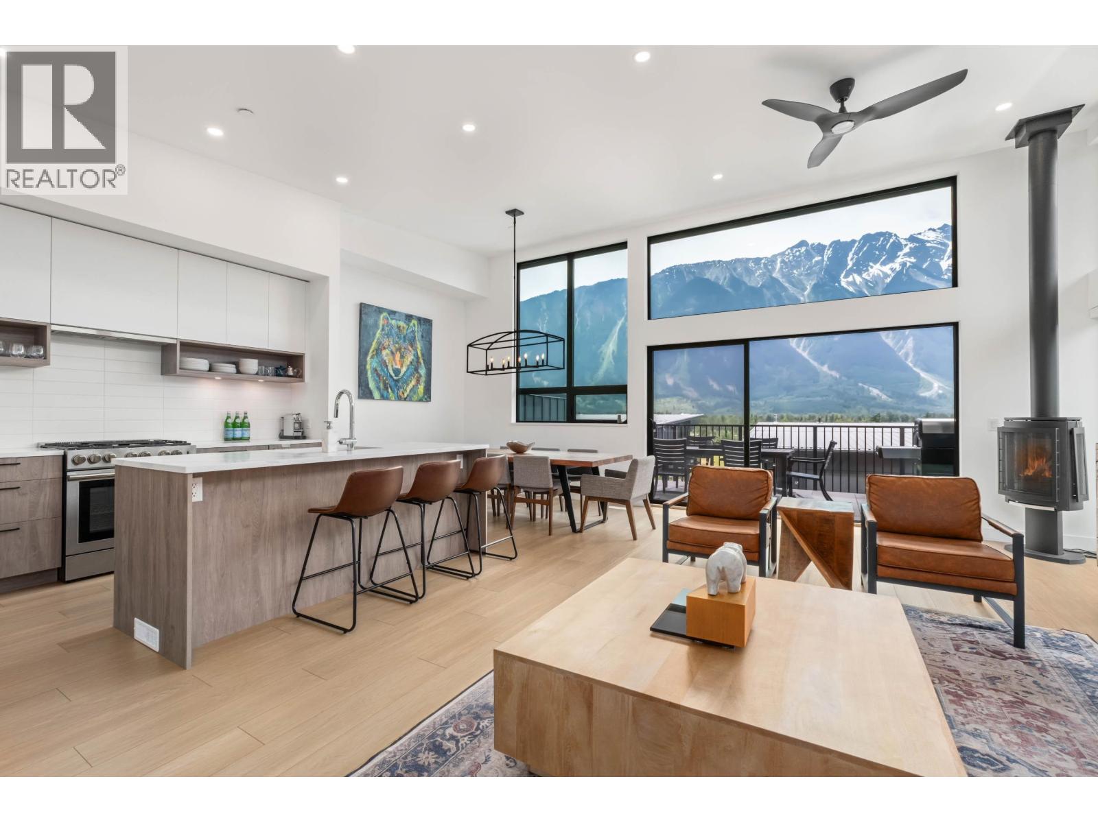 36 4000 Sunstone Way, Pemberton, British Columbia V0N 2L3 - Photo 1 - R3106749