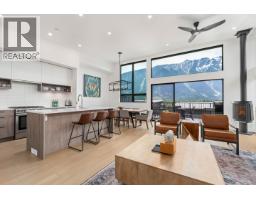 36 4000 SUNSTONE WAY, Pemberton, British Columbia