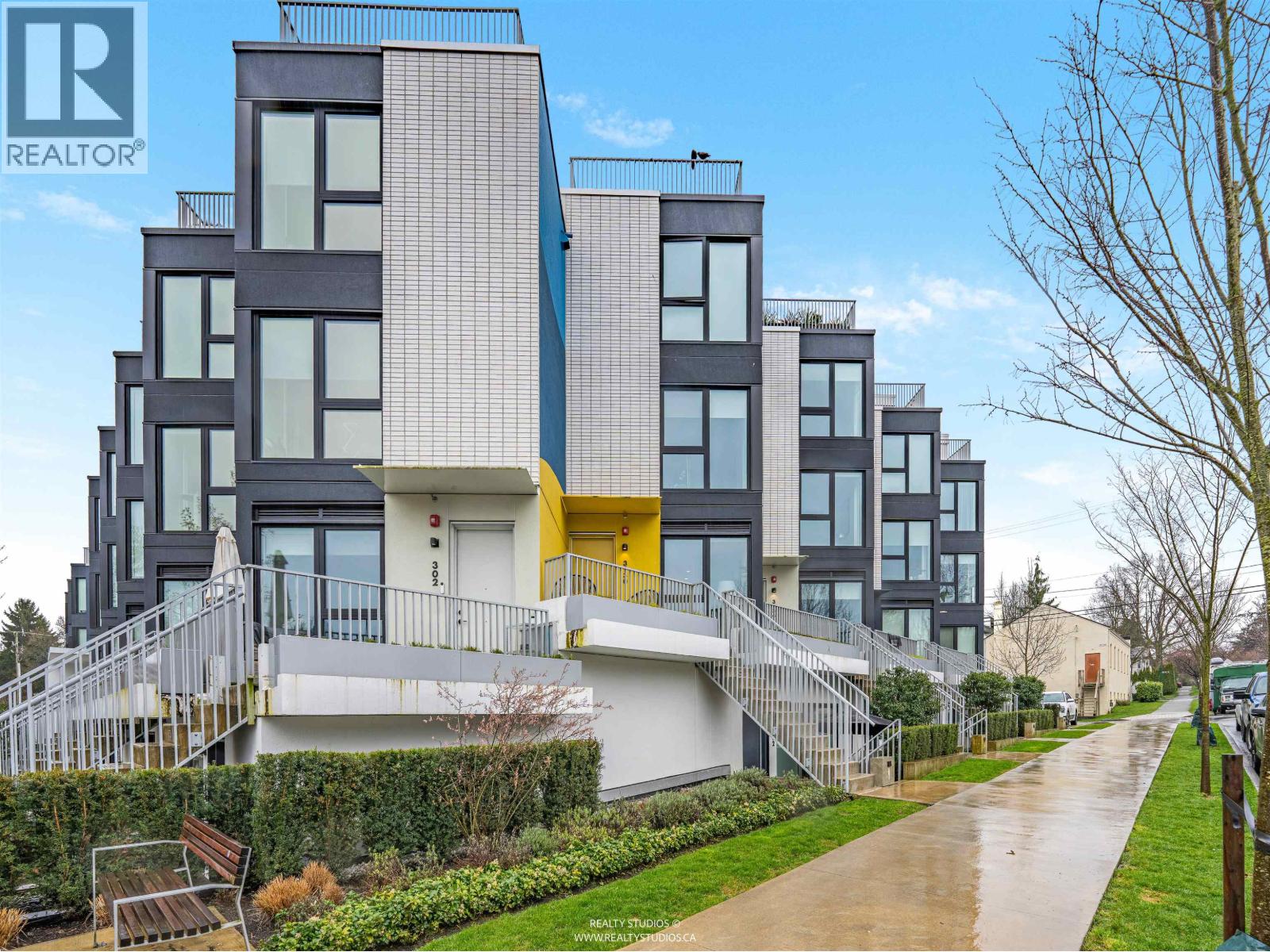 3130 Sophia Street, Vancouver, British Columbia  V5T 0K5 - Photo 1 - R3106757