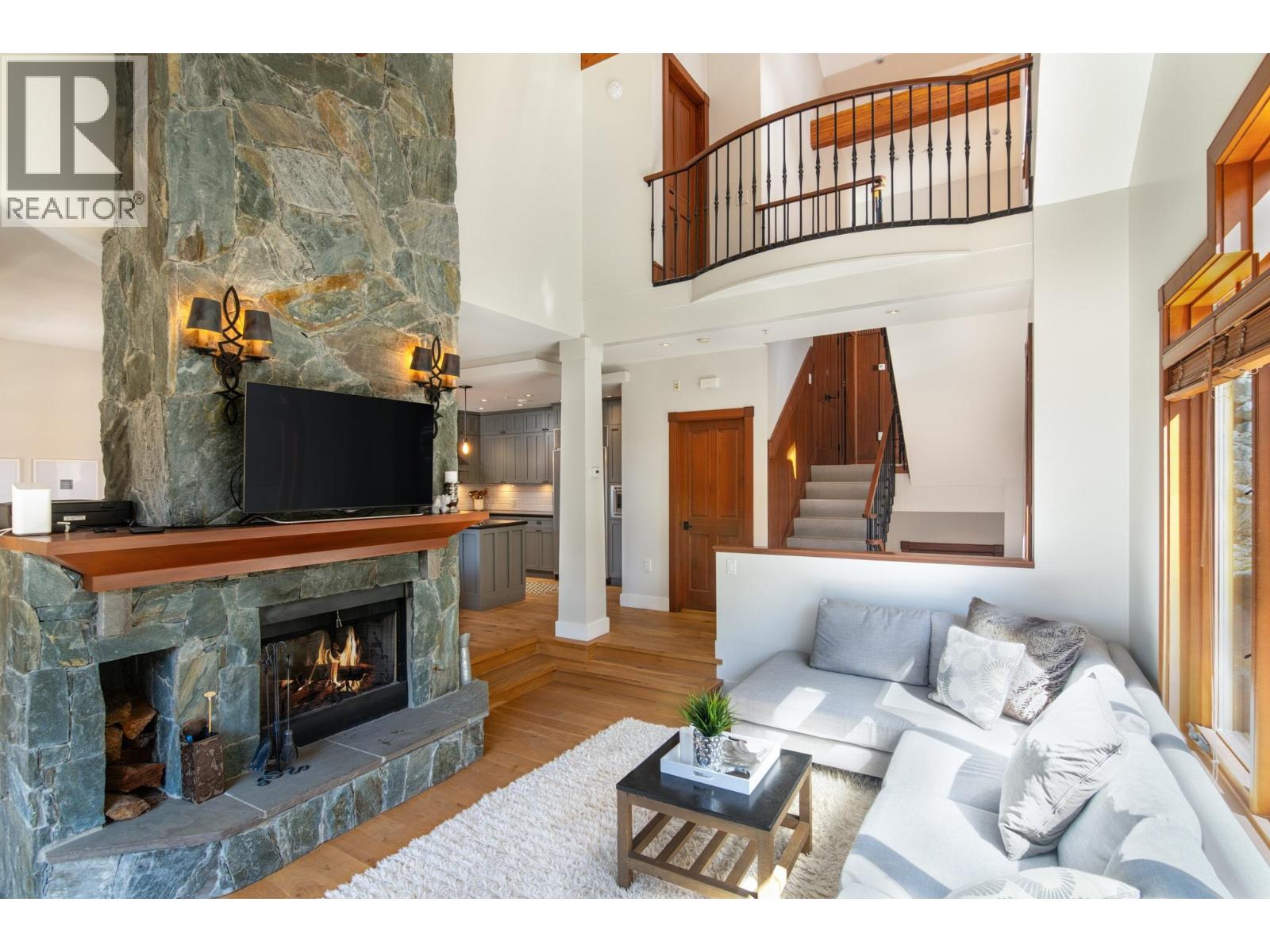 8 2500 Taluswood Place, Whistler, British Columbia  V8E 0R2 - Photo 2 - R3106786