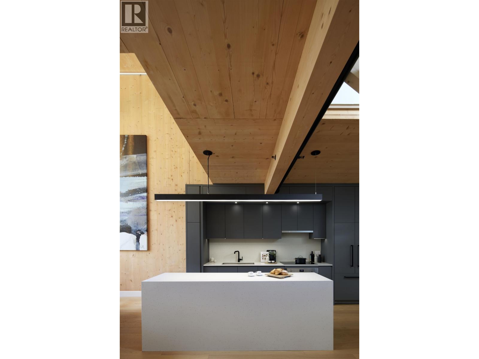 108 310 Salter Street, New Westminster, British Columbia  V3M 0N7 - Photo 2 - R3106800