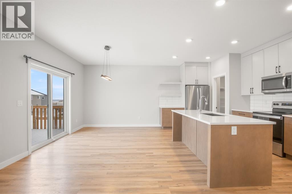 38 Thayer Close, Red Deer, Alberta  T4P 0W7 - Photo 7 - A2285298