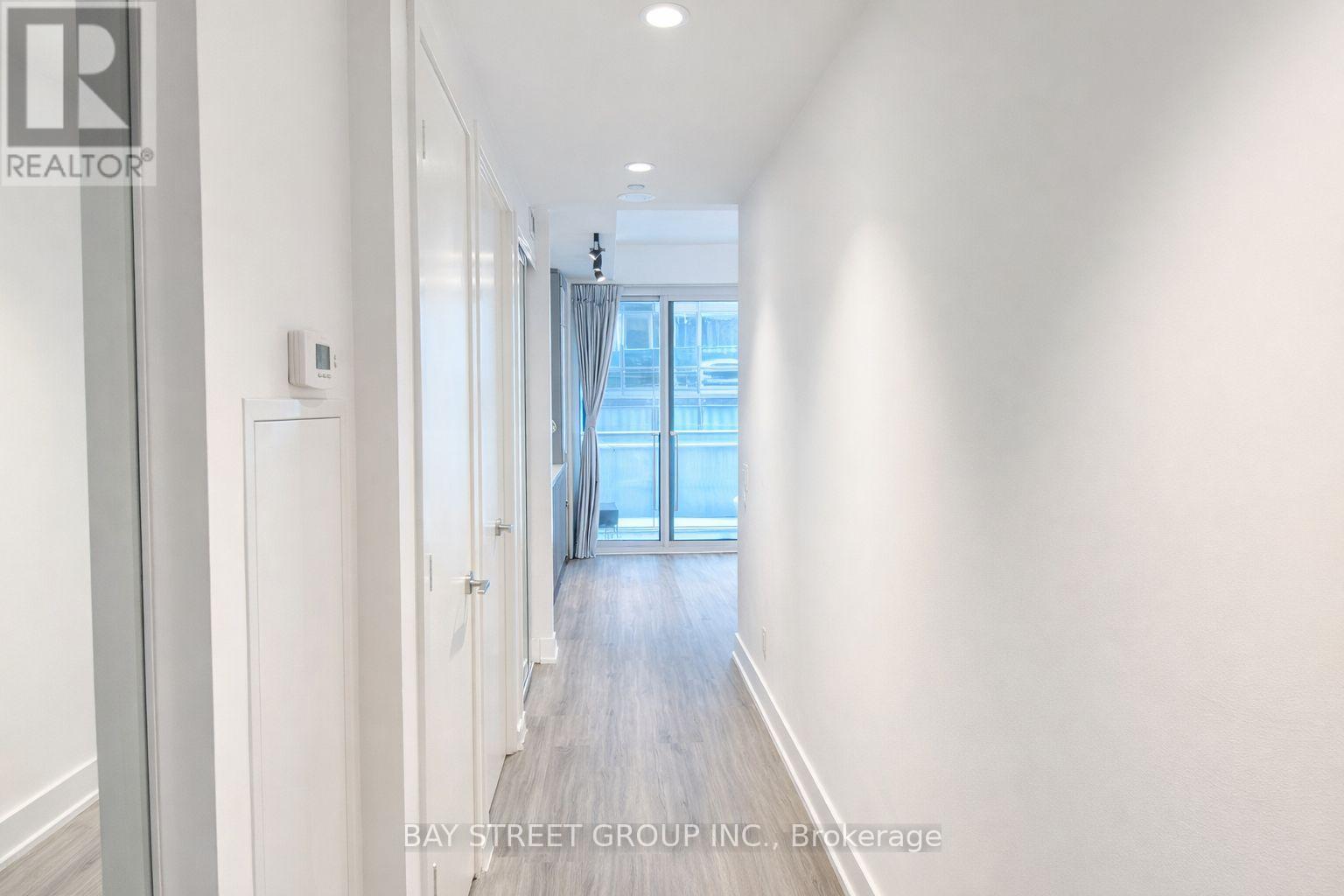 4602 - 7 Grenville Street, Toronto, Ontario  M4Y 0E9 - Photo 3 - C12954166