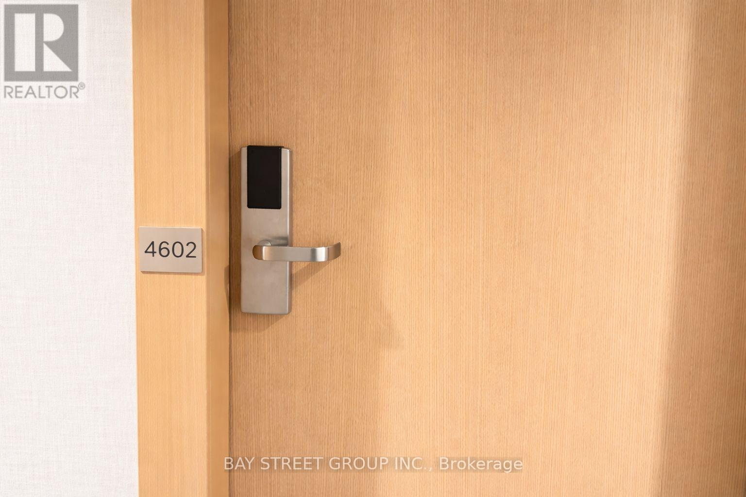 4602 - 7 Grenville Street, Toronto, Ontario  M4Y 0E9 - Photo 2 - C12954166