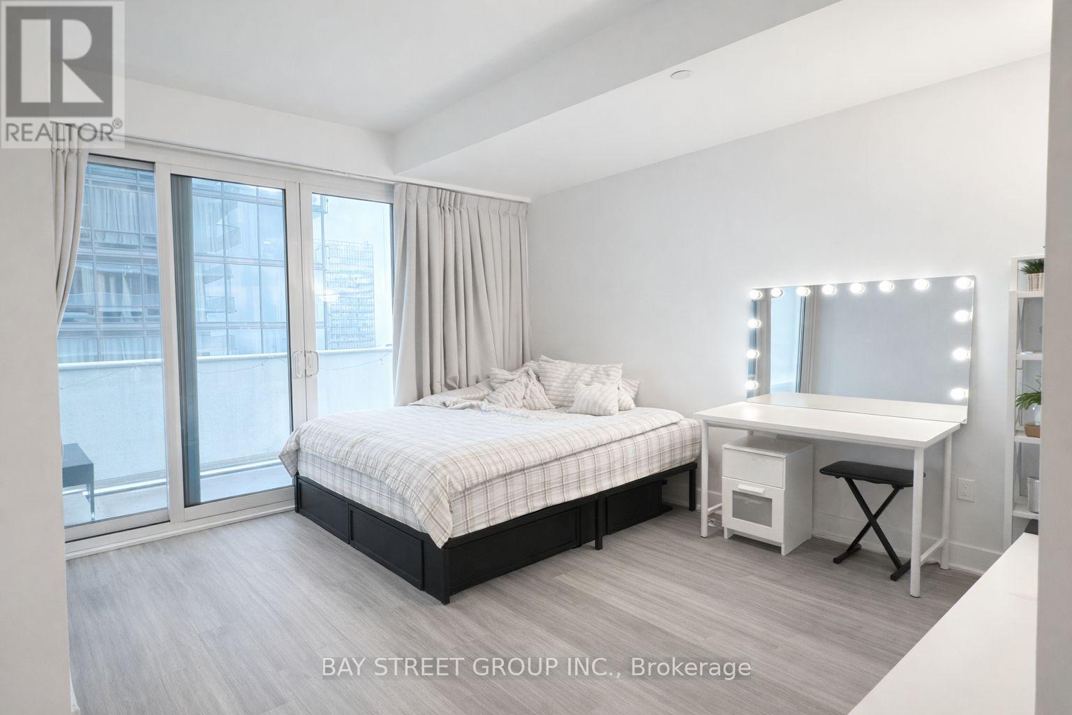 4602 - 7 Grenville Street, Toronto, Ontario  M4Y 0E9 - Photo 8 - C12954166