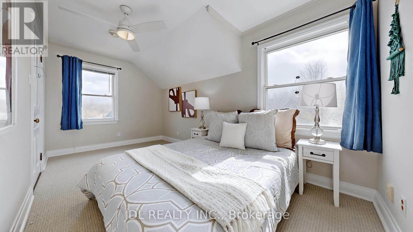 11 Red Robin Road, Georgina, Ontario  L4P 3E9 - Photo 28 - N12939934