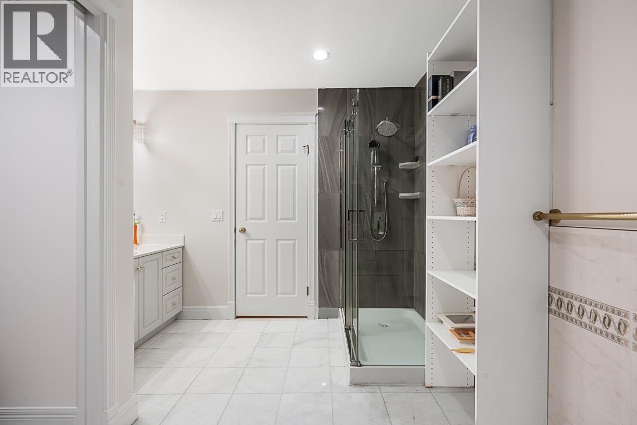 2768 Southcrest Drive, Burnaby, British Columbia  V5A 4V4 - Photo 12 - R3106762