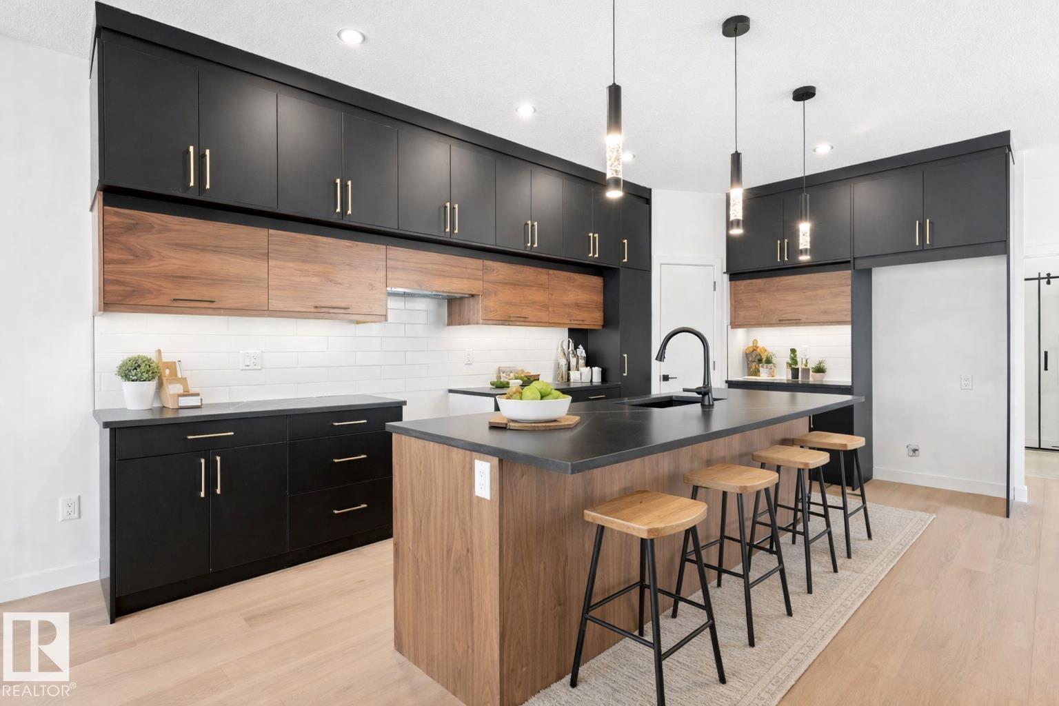 94 Blackbird Bn, Fort Saskatchewan, Alberta  T8L 0X9 - Photo 1 - E4480459