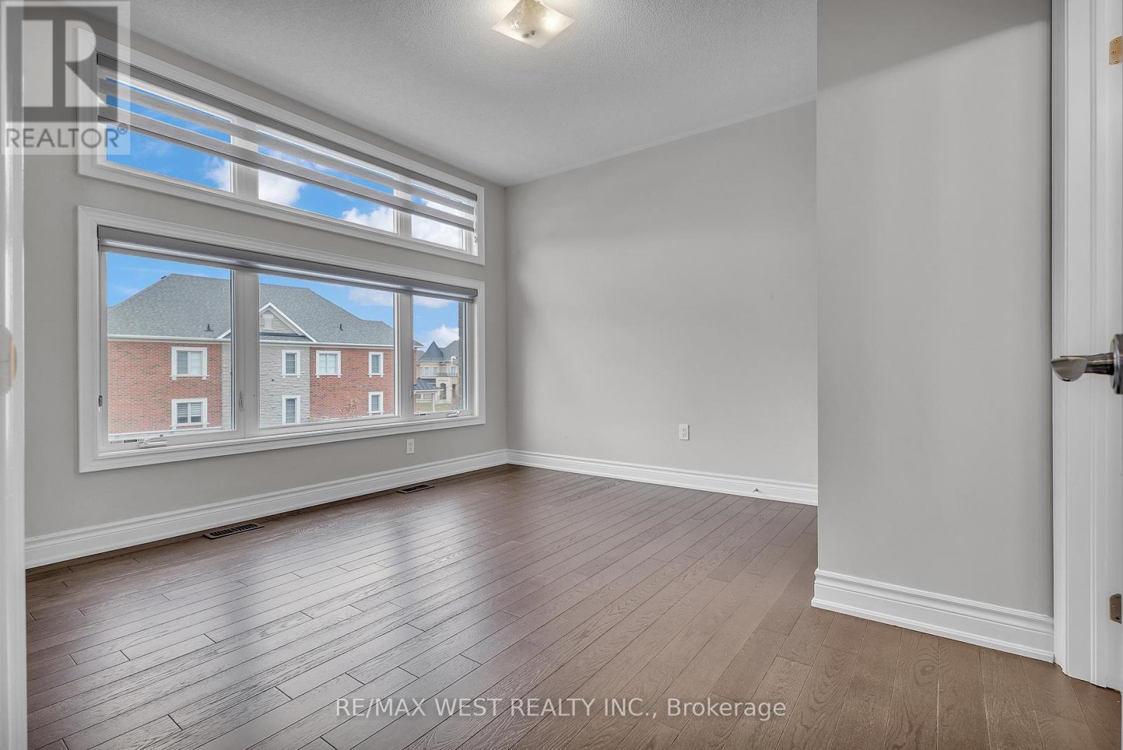 65 Port Royal Avenue, Vaughan, Ontario  L4H 4K6 - Photo 25 - N12954396