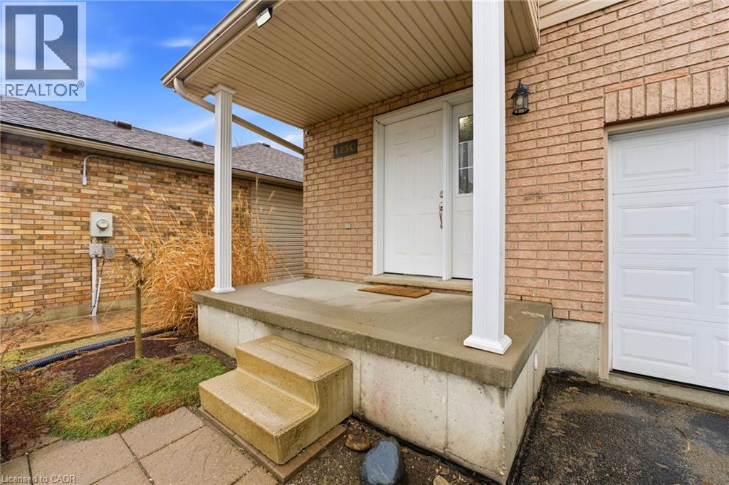 123 Whitlaw Way Unit# C, Paris, Ontario  N3L 4C9 - Photo 3 - 40814617