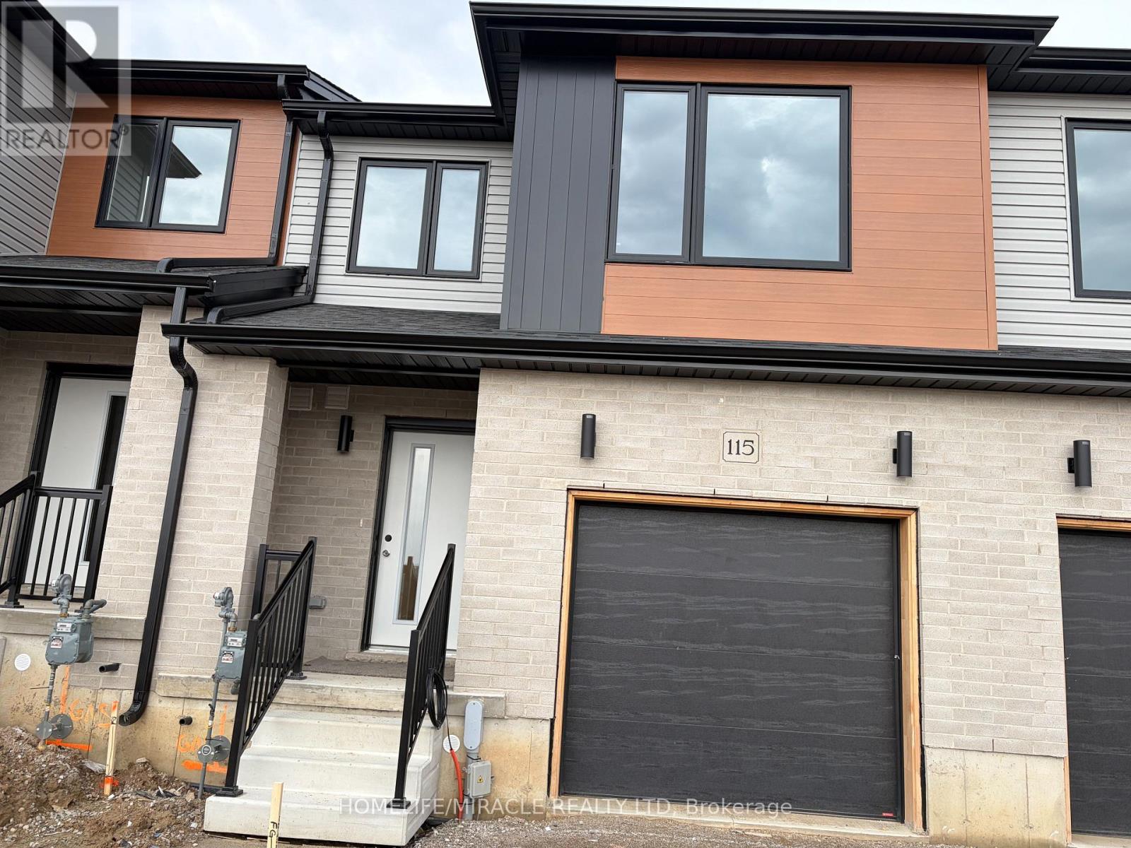 115 MATTINGLEY STREET, Brant, Ontario