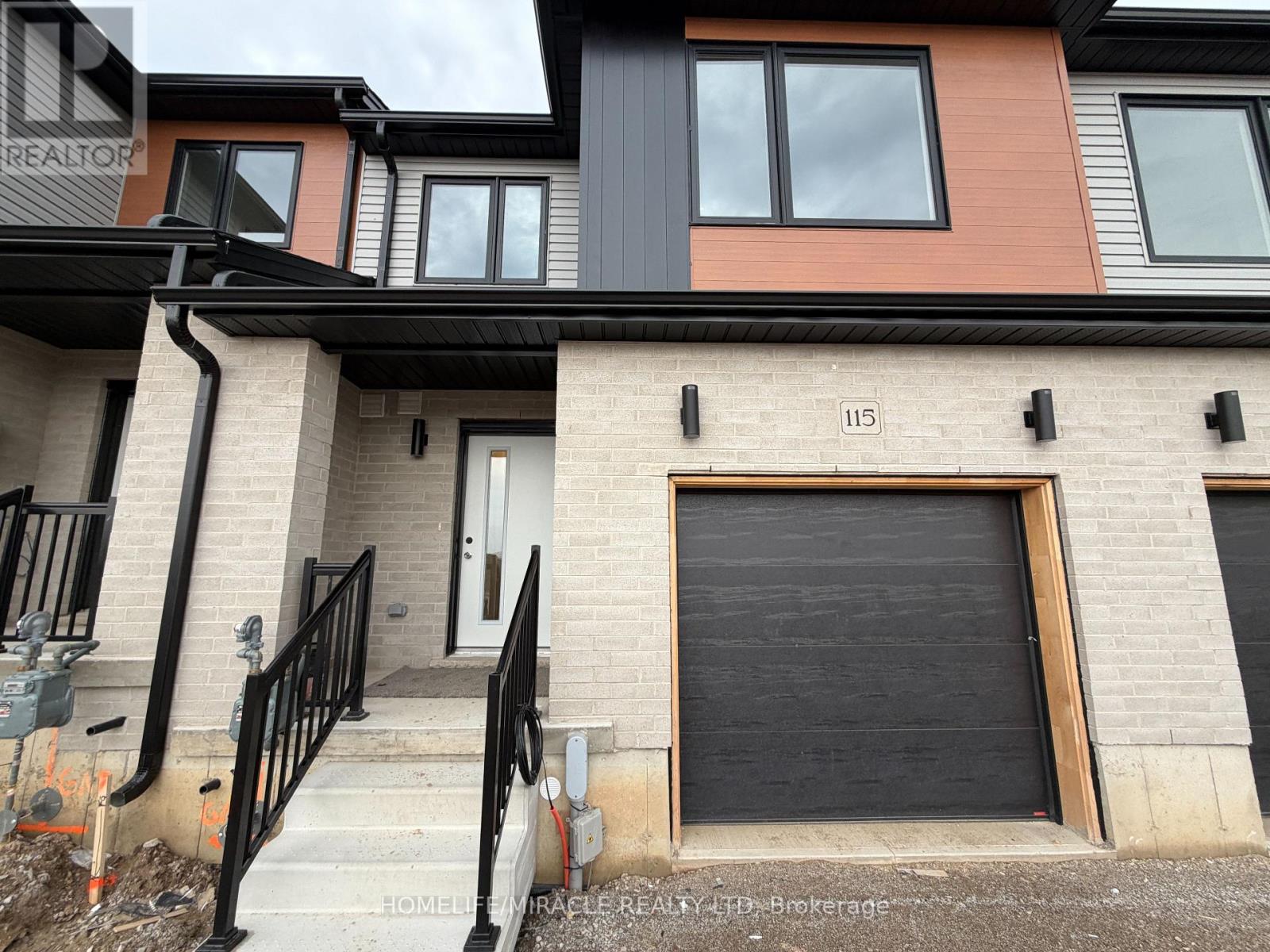 115 Mattingley Street, Brant, Ontario  N3L 2M2 - Photo 2 - X12954404