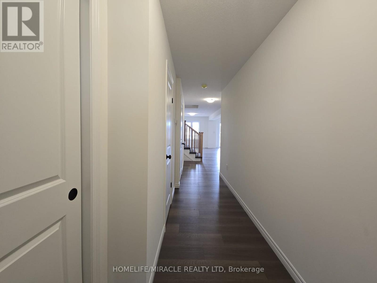 117 Mattingley Street, Brant, Ontario  N3L 2M2 - Photo 3 - X12954414