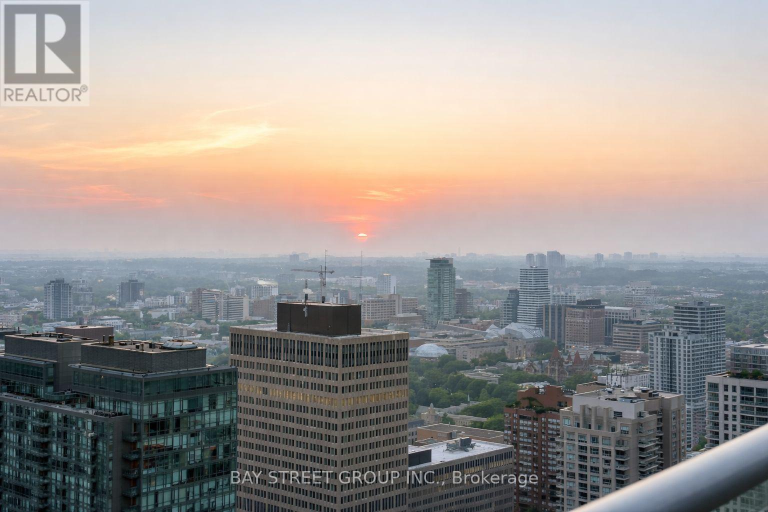 4602 - 7 Grenville Street, Toronto, Ontario  M4Y 0E9 - Photo 11 - C12954166