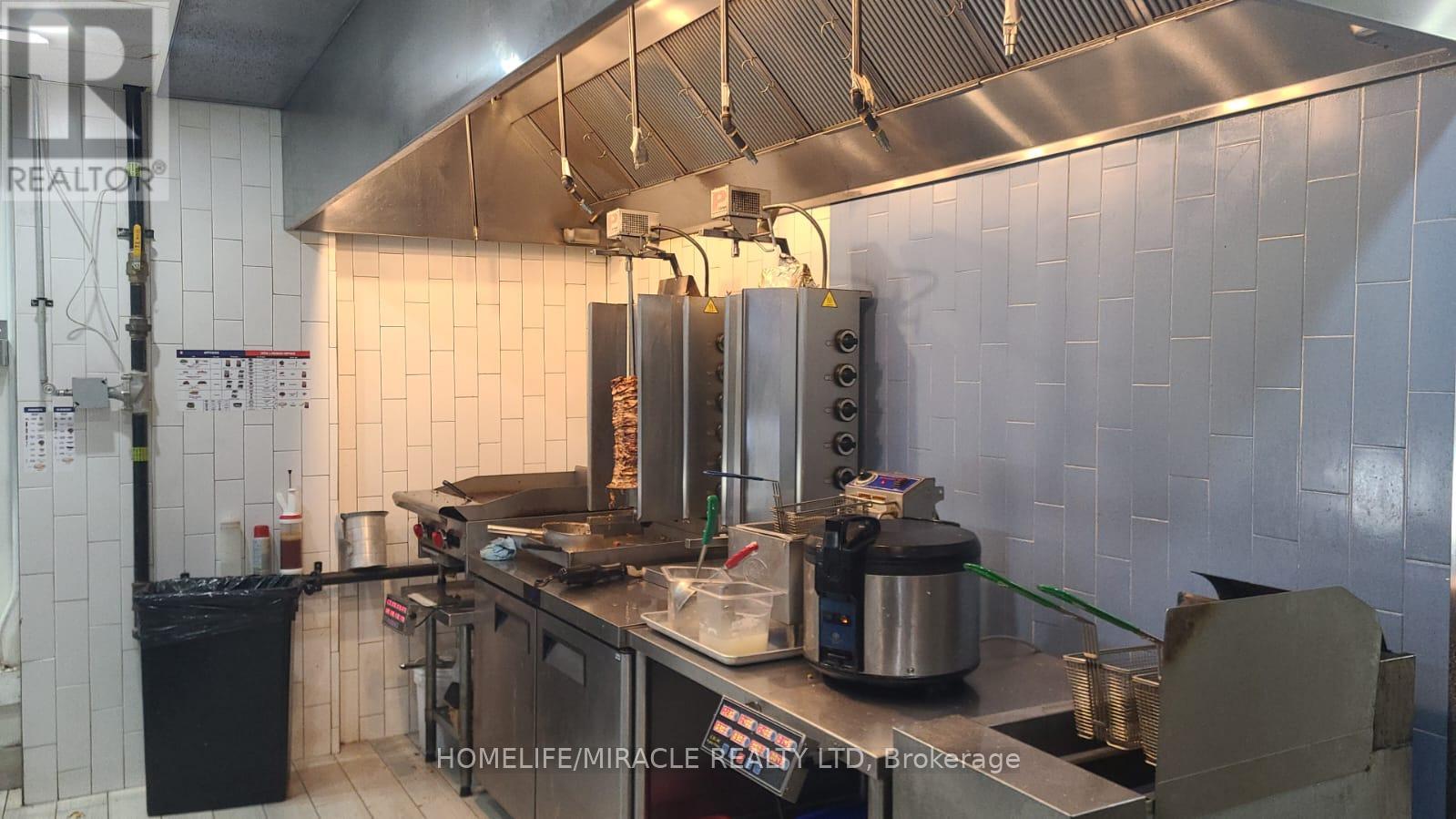 233 College Street, Toronto, Ontario  M5T 1R4 - Photo 9 - C12954332