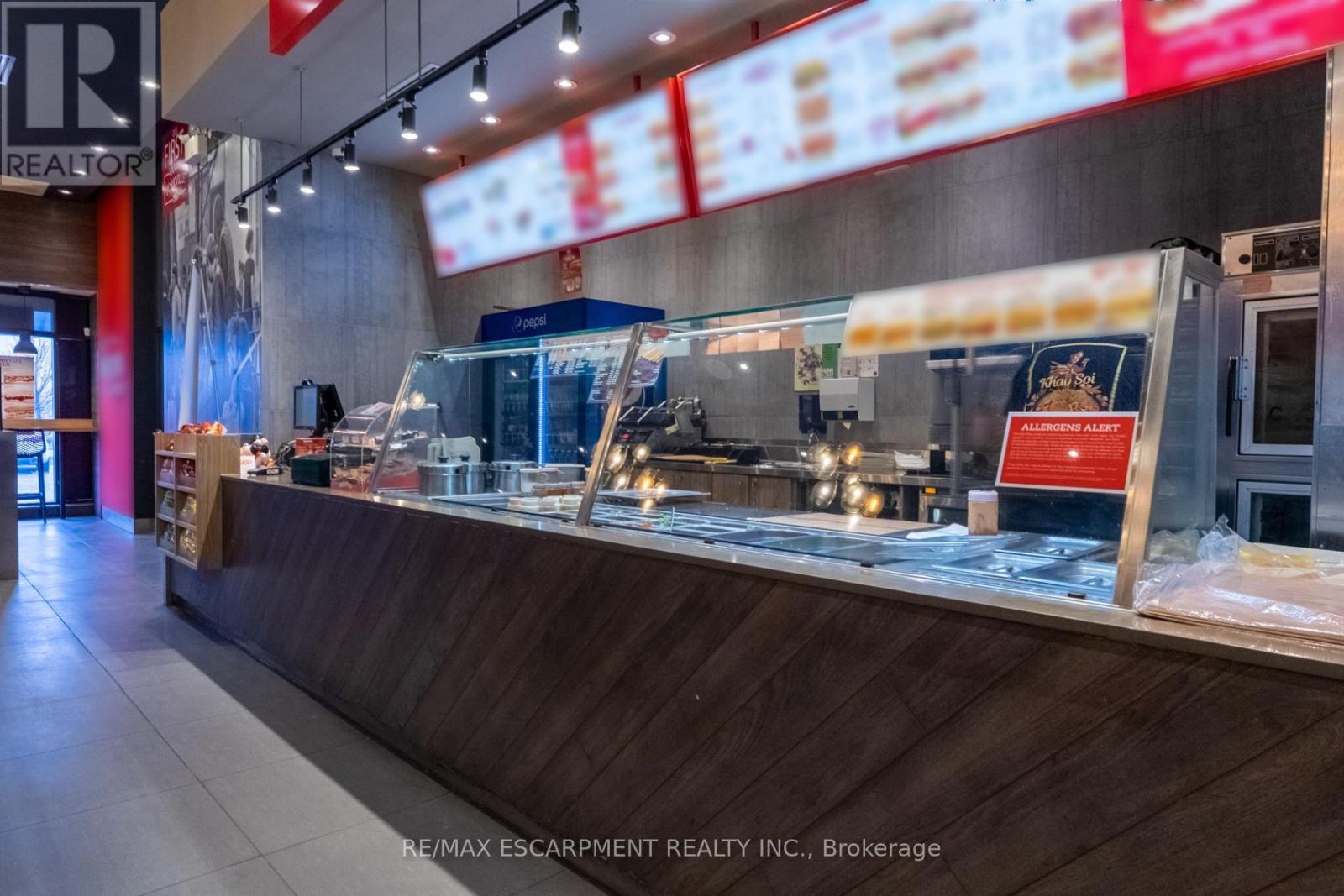 3 - 300 Fourth Avenue, St. Catharines, Ontario  L2S 0E6 - Photo 3 - X12653346