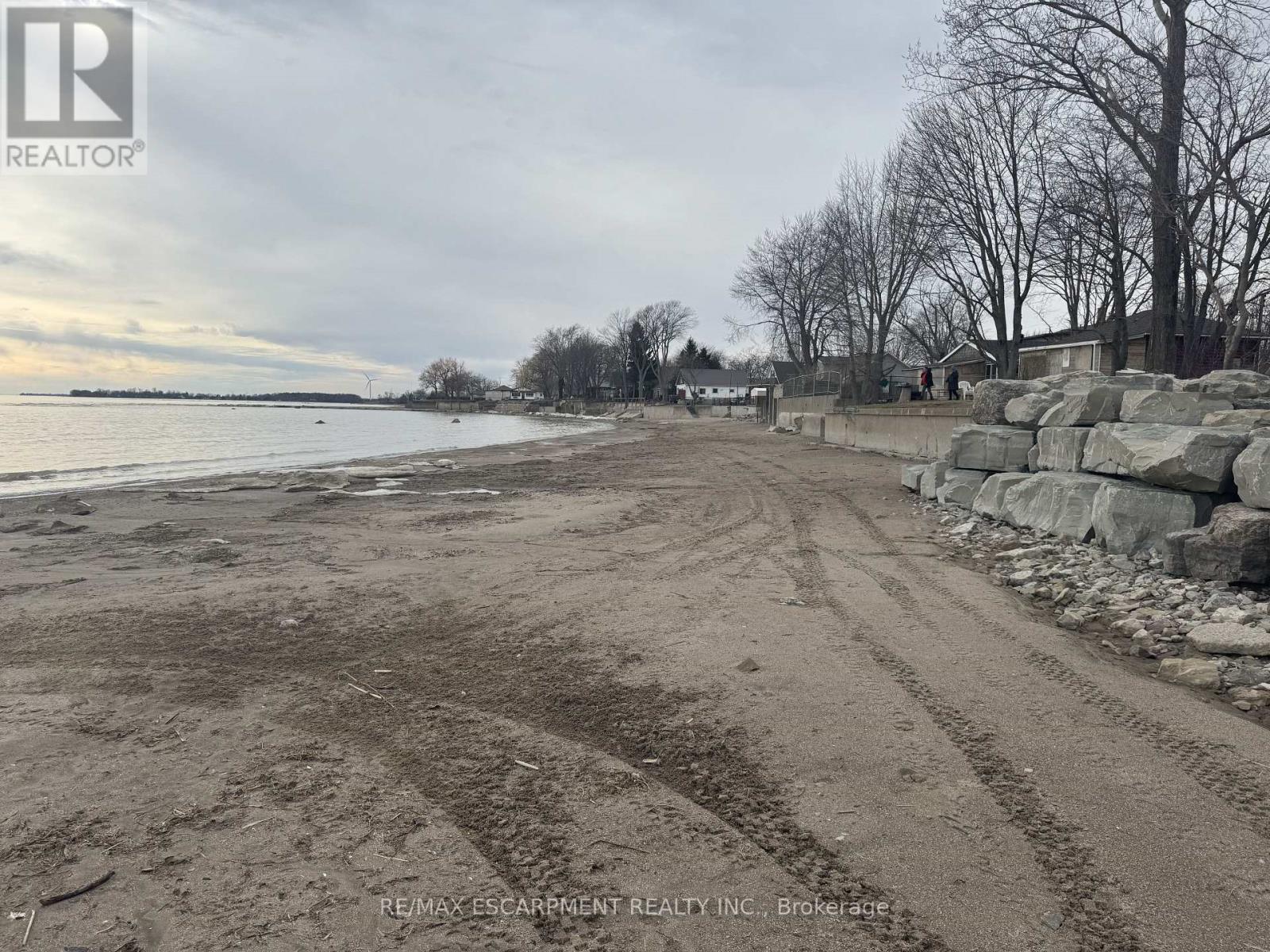 16 Swallow Lane, Haldimand, Ontario  N0A 1P0 - Photo 48 - X12933256