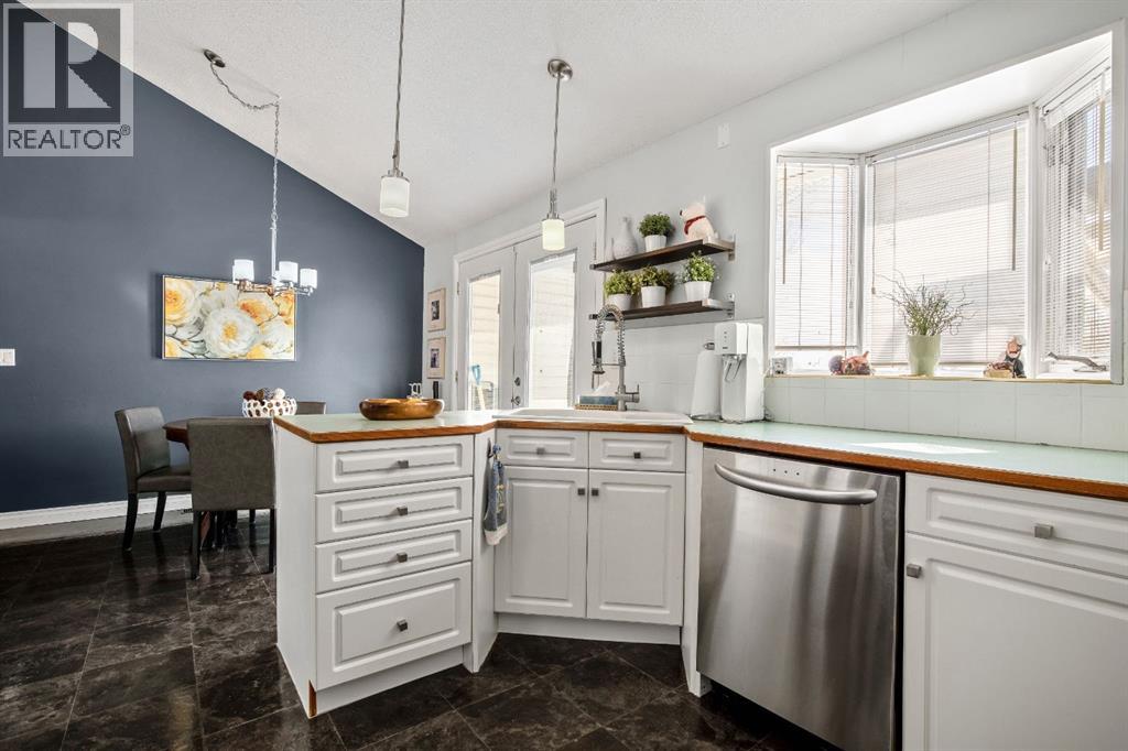 35 Parkwood Crescent, Strathmore, Alberta  T1P 1H5 - Photo 15 - A2289094