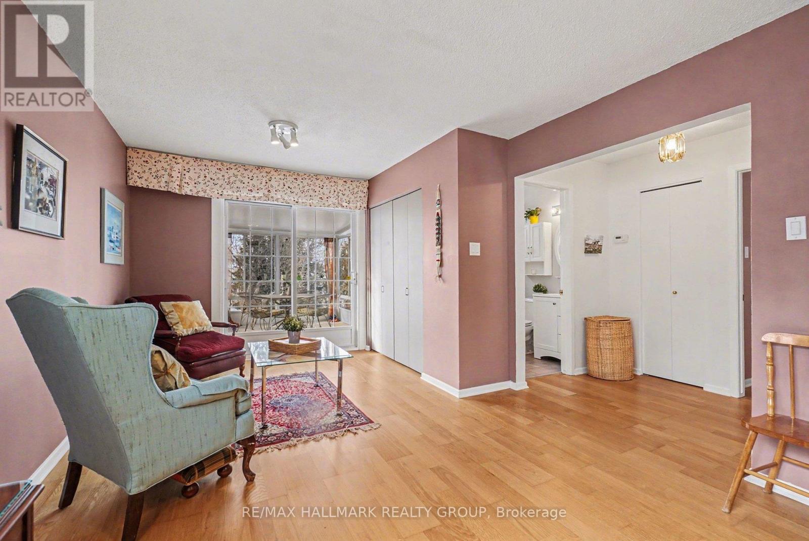 1044 Adley Road, Ottawa, Ontario  K1J 8B9 - Photo 15 - X12954440