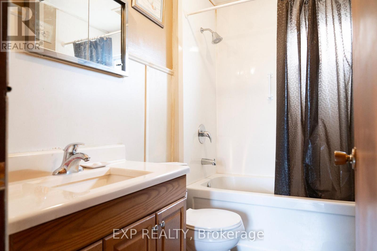 125 Grantham Avenue S, St. Catharines, Ontario  L2P 3H3 - Photo 14 - X12954488