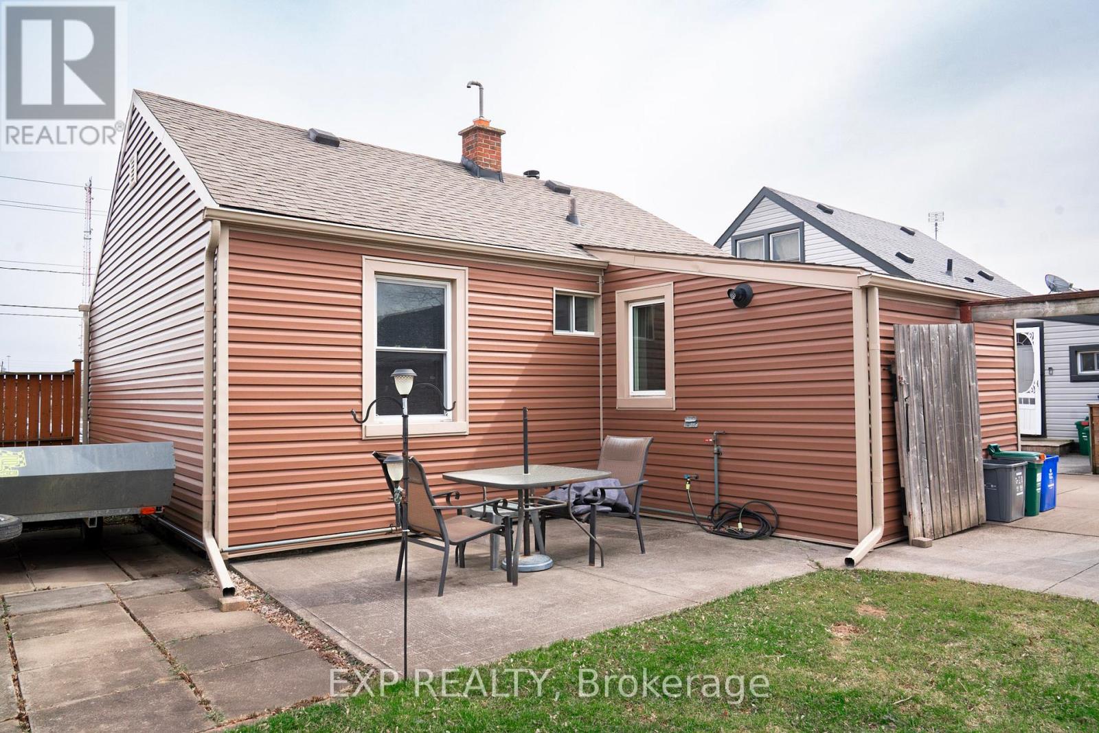 125 Grantham Avenue S, St. Catharines, Ontario  L2P 3H3 - Photo 5 - X12954488