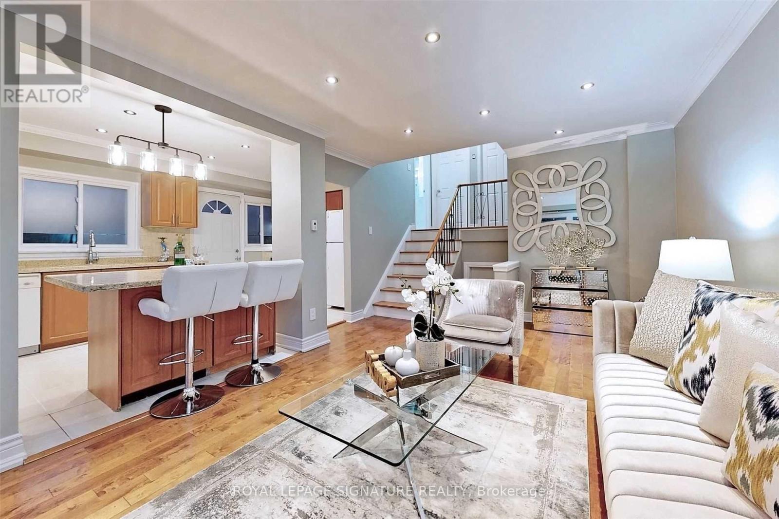 Upper - 65 Holcolm Road, Toronto, Ontario  M2N 2C8 - Photo 5 - C12954466