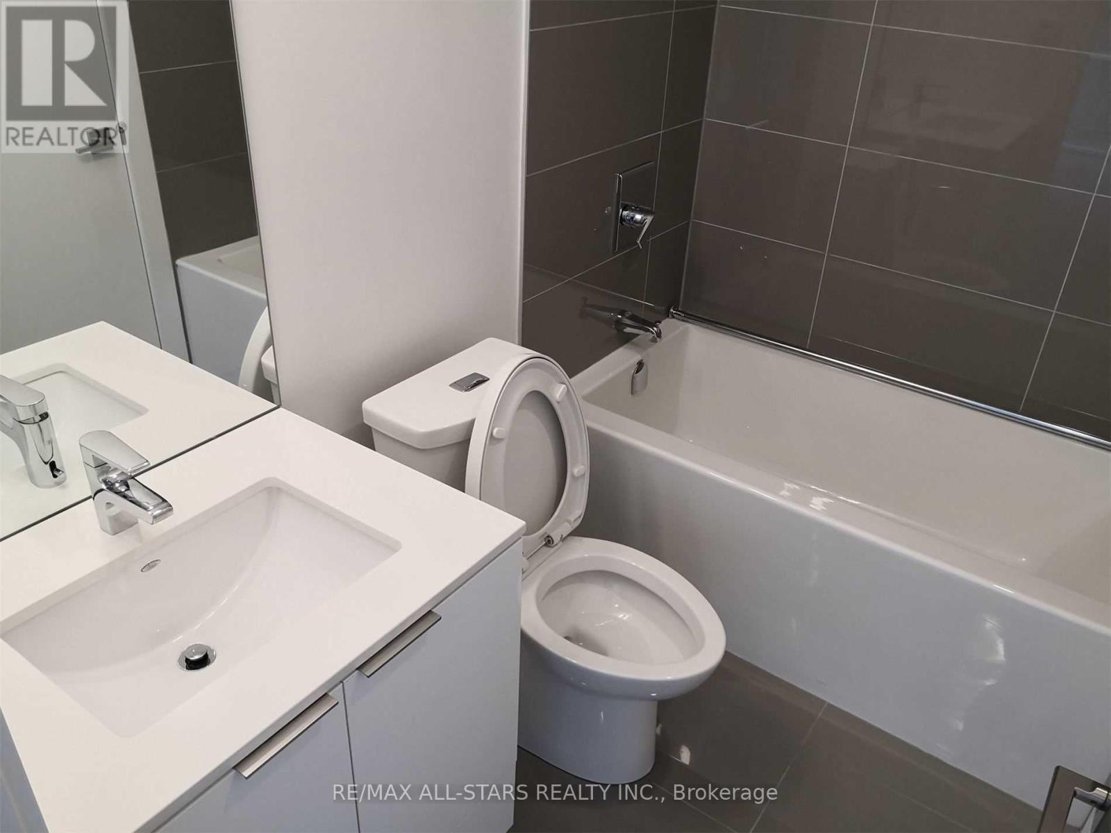 1001 - 609 Avenue Road, Toronto, Ontario  M4V 0B1 - Photo 7 - C12954482