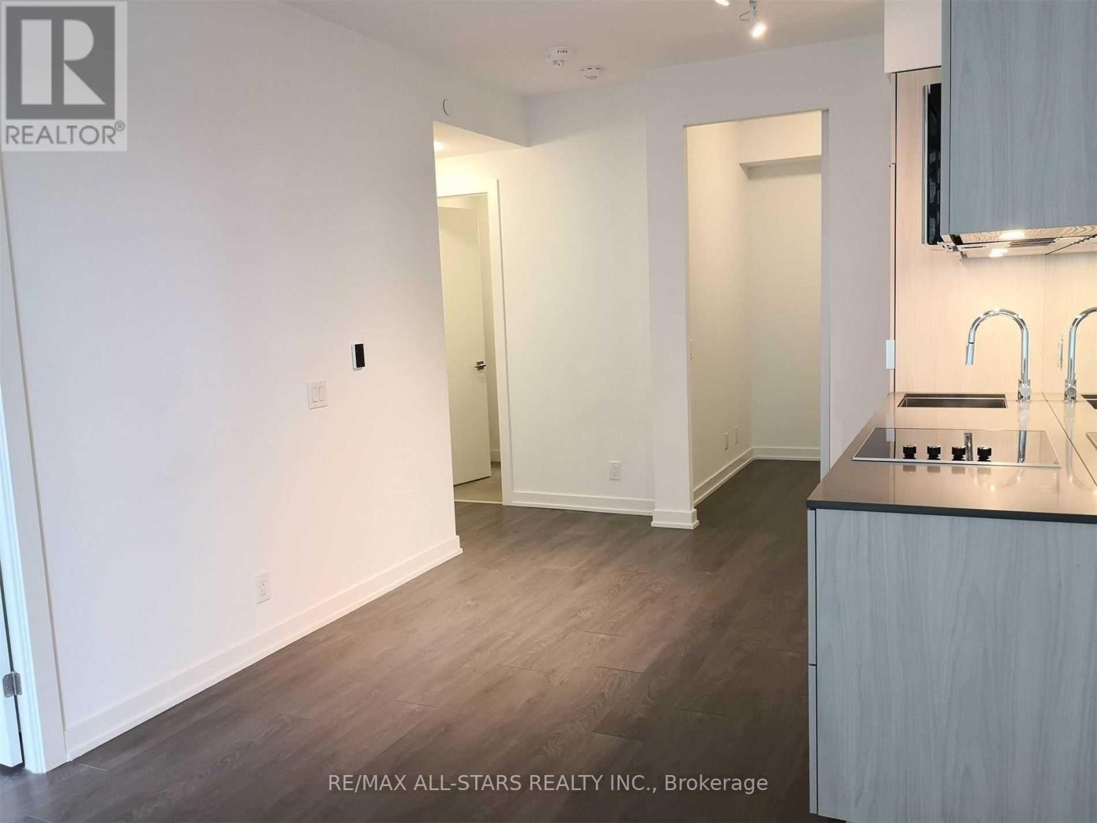 1001 - 609 Avenue Road, Toronto, Ontario  M4V 0B1 - Photo 9 - C12954482